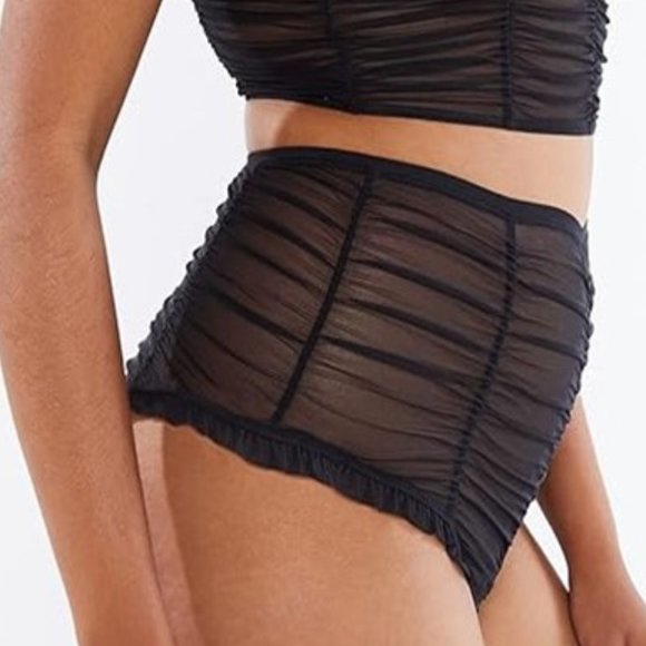 SAVAGE X FENTY Gathered Mesh Booty Short NEW WITH TAG! - Picture 2 of 11